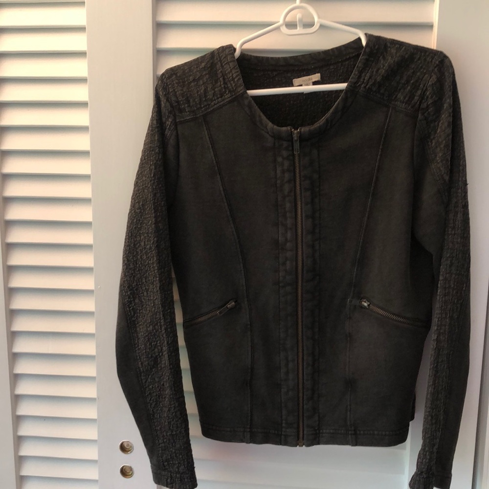 Soft textured lightweight zip up jacket